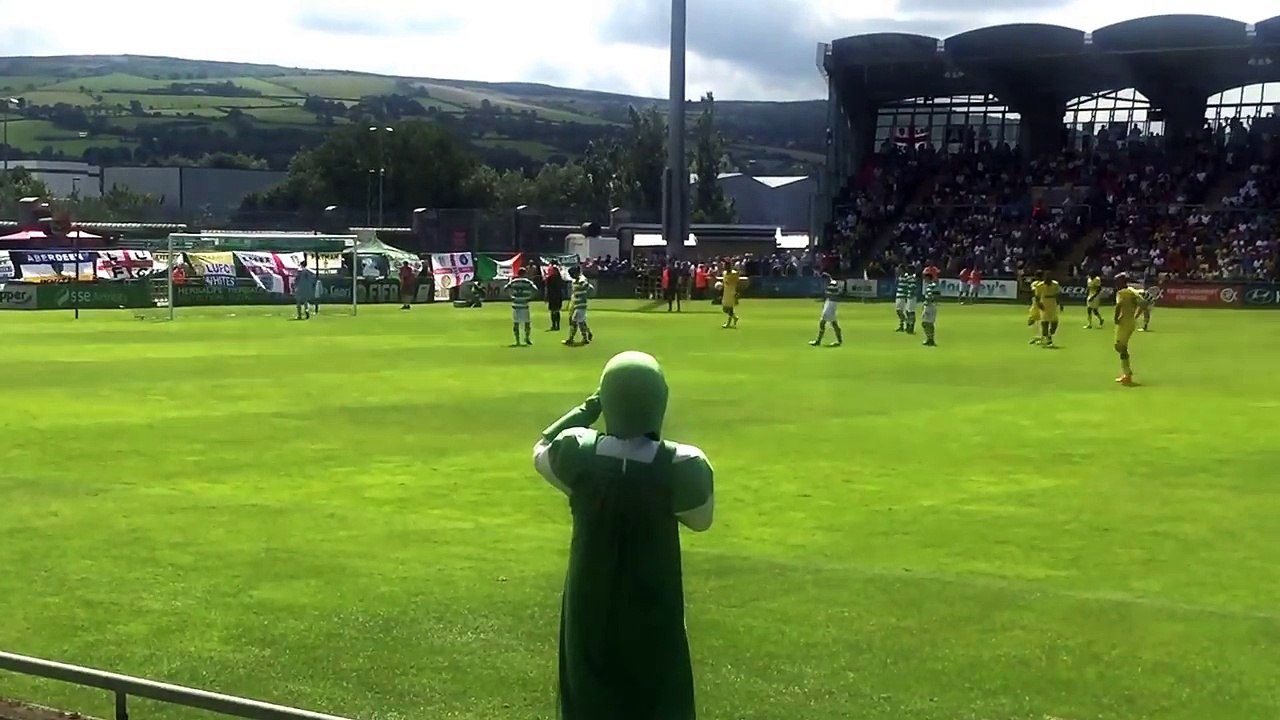 Shamrock Rovers 0 Leeds United 3 - 16-7-16 - Chris Wood penalty goal