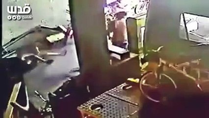 Voici ce qui se passe quand des Payous gonflent trop un pneu