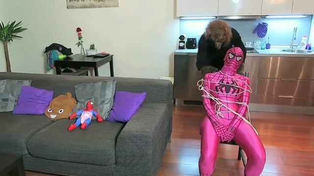 Spiderman and friends Pink spidergirl and baby spider against the Werewolf! Funny superhero in real life