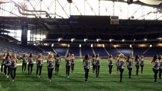 Detroit Lions cheerleaders practice routine to fight song