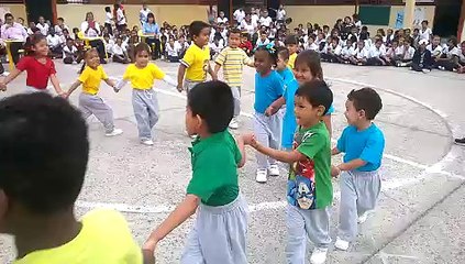 mi bebe en su escuela mi