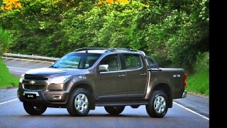 2016 Chevy Avalanche New Car Essentials