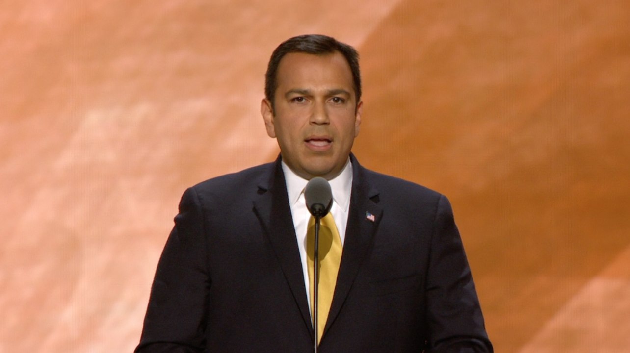 Ralph Alvarado addresses Hispanic voters in Spanish at GOP convention