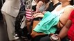 Bagarre entre un supporter de Donald trump et une femme noire dans le métro... Gros raciste