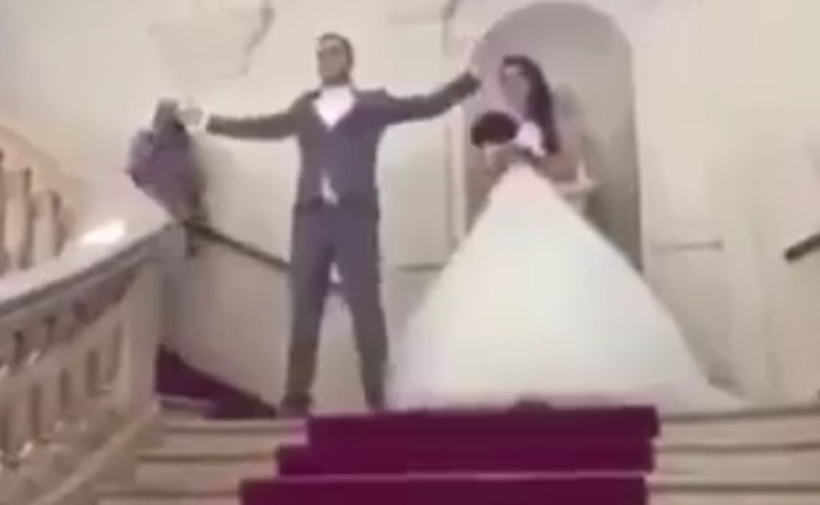 Un marié réalise un clapping géant le jour de son mariage !