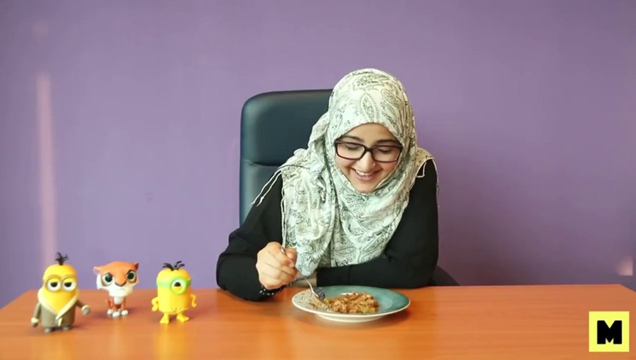 Young Pakistanis try goat’s balls… and then play the guessing game