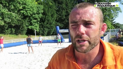 VIDÉO. Joué-lès-Tours : le rugby se joue aussi sur le sable