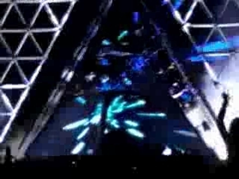 Daft Punk Live Turin 12/07/07 - Aerodynamic - By DaftSide