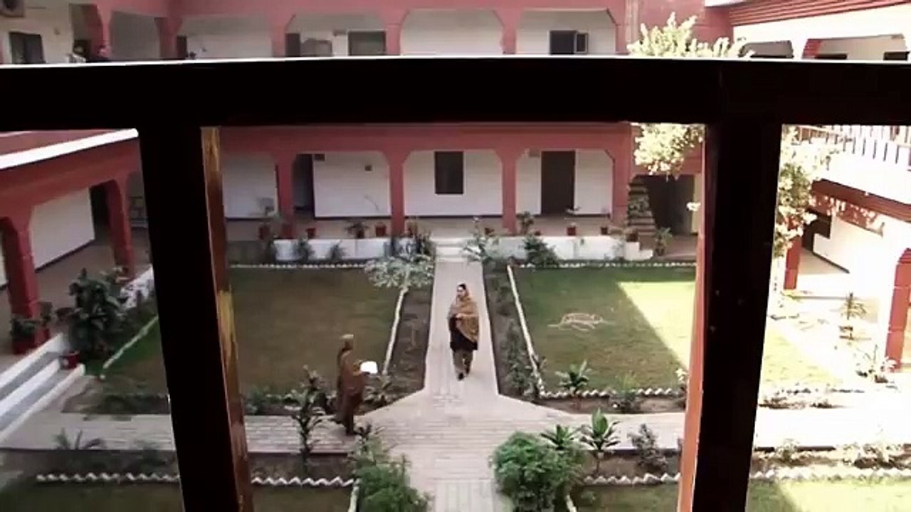 Khyber Pakhtunkhwa police encourages women to join police force - Watch this amazing documentary which shows the role o