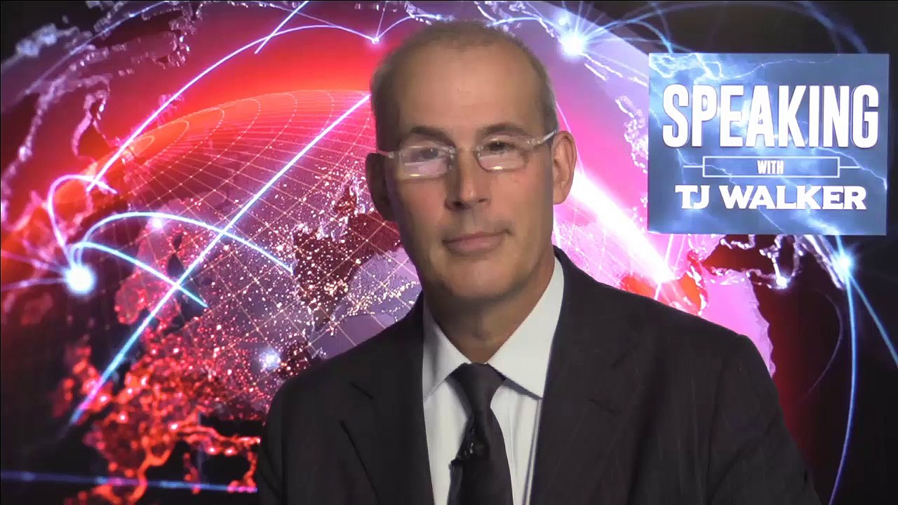 Ep 222 Will Your Clothing Color Affect Your Speaking Audience August 9, 2016