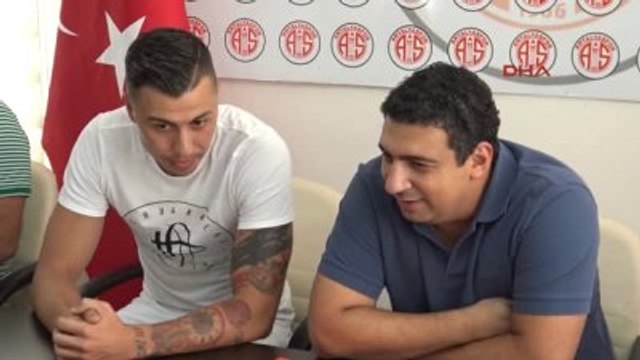 Antalyaspor, Emre Güral'ı 2 Yıllığına Renklerine Bağladı
