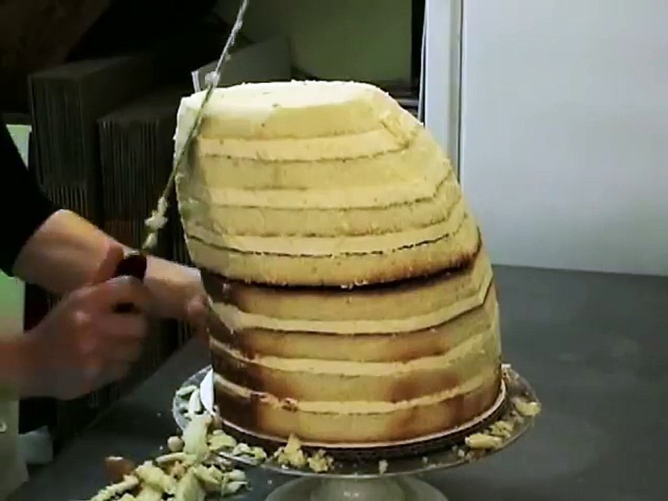 Pour l'anniversaire de son papa, elle réalise un gâteau qui va vous laisser bouche bée... De l'art tout simplement !
