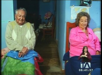 Una pareja de ancianos gastan toda su jubilación en medicinas
