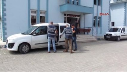 Düzce Gülen'in Kitaplarını Evinden Çıkarırken Yakalanıp Tutuklandı