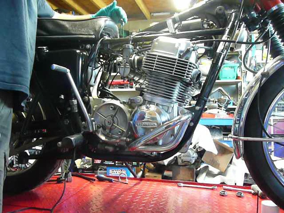 Mise en route moteur honda Cb 750