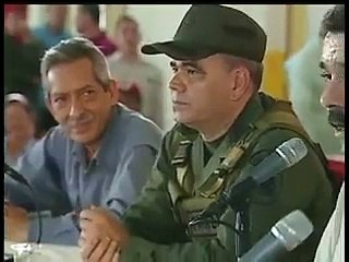 Maduro confiesa intercambiar huevos con su familia