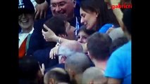 Italia Spagna 2 0 - Conte bacia la moglie in tribuna