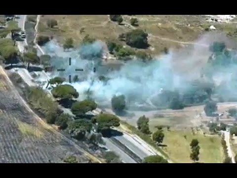 Roma - Incendio sulla Pontinia, strada chiusa al traffico (21.07.16)