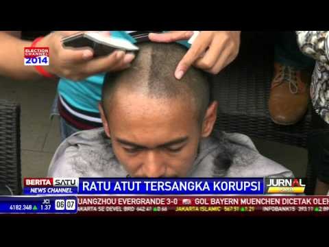 Atut Ditetapkan Tersangka, Massa MPB Cukur Rambut Massal