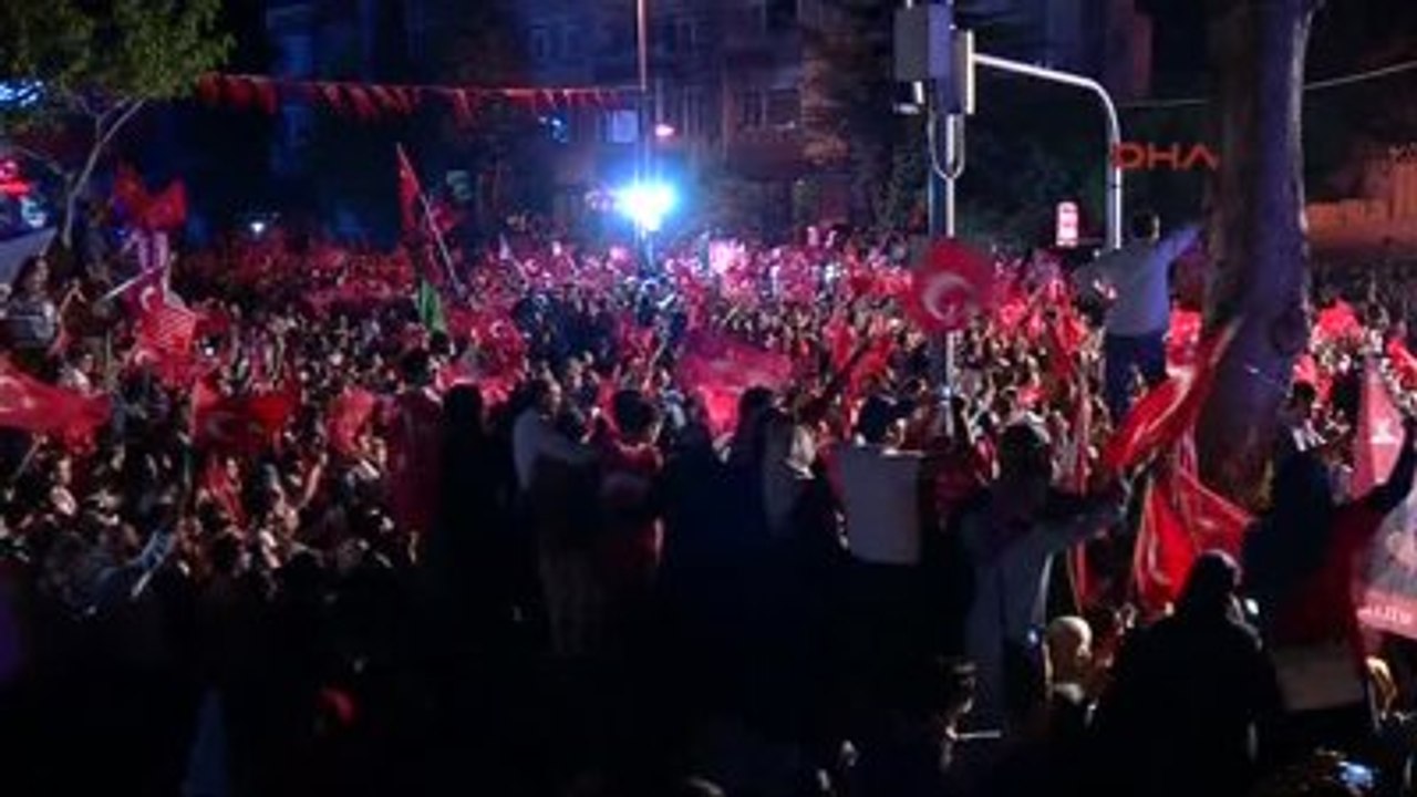 Kısıklı'daki Demokrasi Nöbetine Sanat ve Spor Camiasından Destek-2