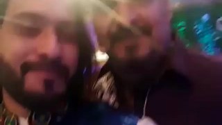 amjad sabri waqar zaka singing english song funny video