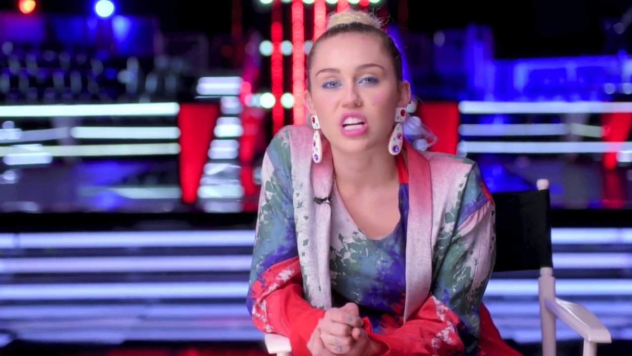 The Story Of Miley Cyrus And Her Dead Petz