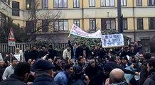 .Milano.italia  مظاهرات شباب مصر في 25 يناير  2011