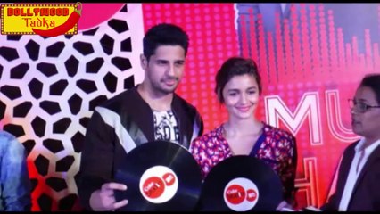 OMG | Alia Bhatt Shocking Upskirt Moment