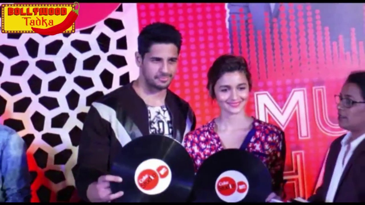 OMG | Alia Bhatt Shocking Upskirt Moment