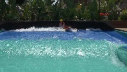 Antalya Türkiye'nin En Büyük Eğlence Parkı Tatilcilerle Buluştu