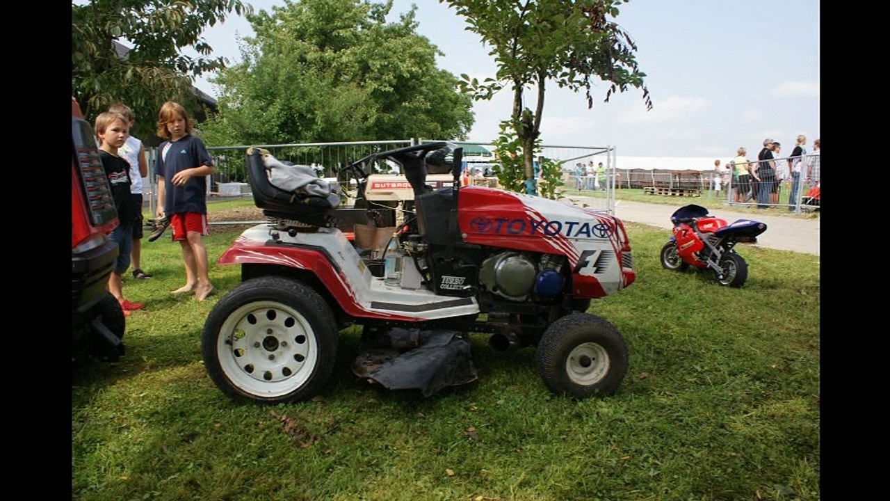 Maderlehen Rasenmäher-Bulldog-Freunde - RBF Gründungsfest 2016 - Trailer 3