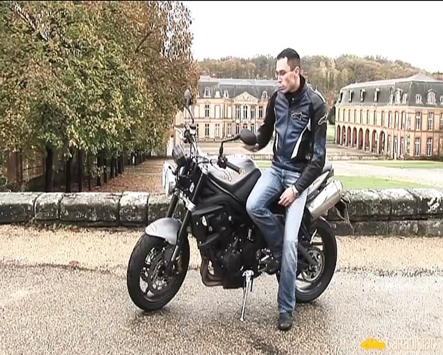 Essai - Triumph Street Triple R 2009 : avec un "R" comme sportive