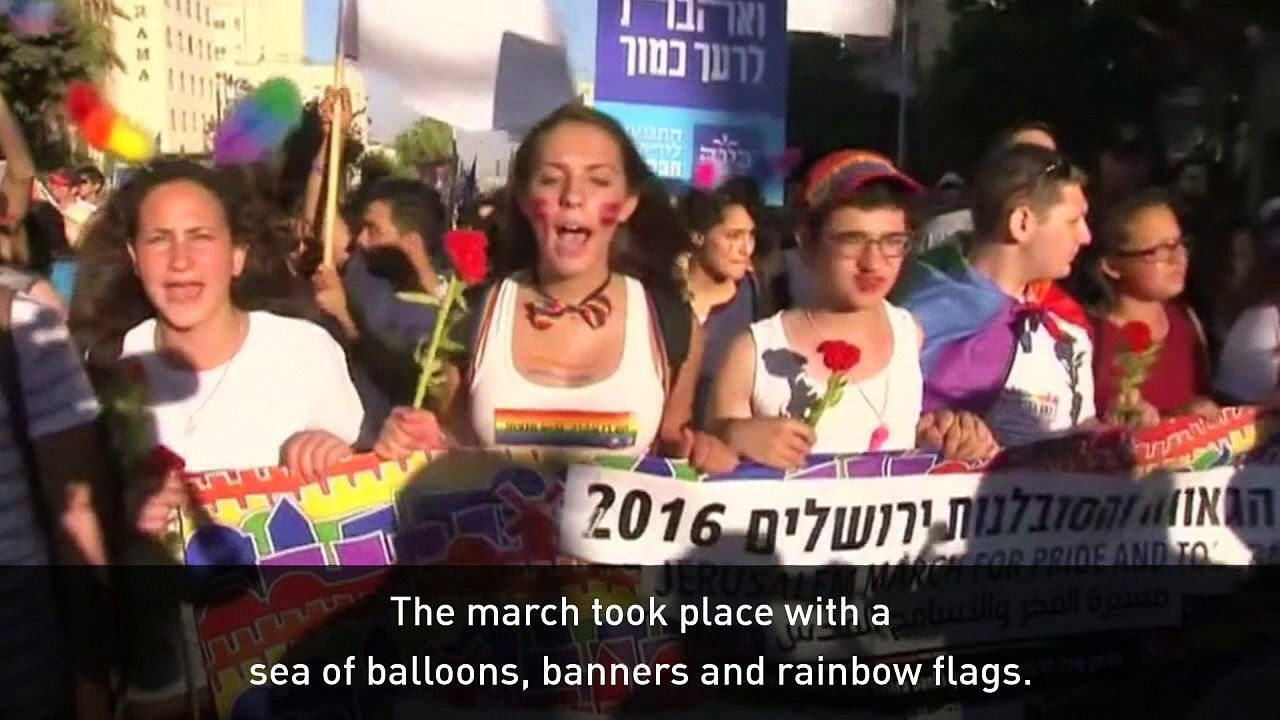 Jerusalem Gay Pride: Thousands attend march
