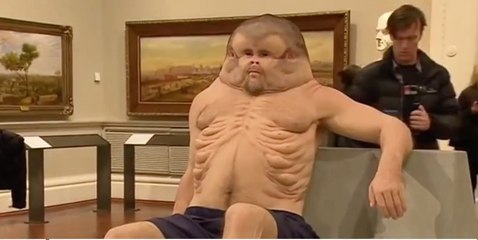 Il a le corps idéal pour résister à un accident de voiture