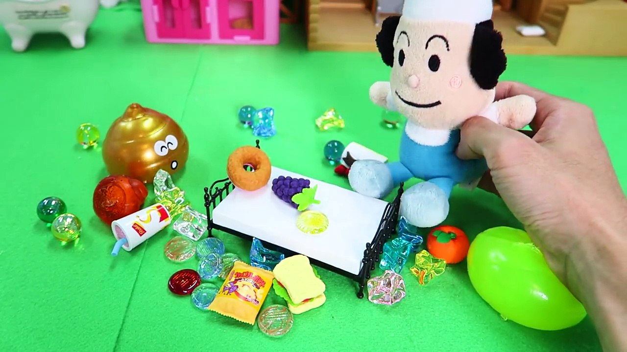 アンパンマン バタコさん 部屋のお掃除するよ 掃除機 ほうき 整理整頓 ばいきんまん Clean the Room!