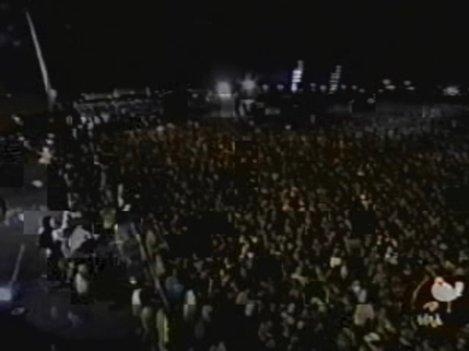 Rage Against The Machine_Bombtrack (live Woodstock 1999)