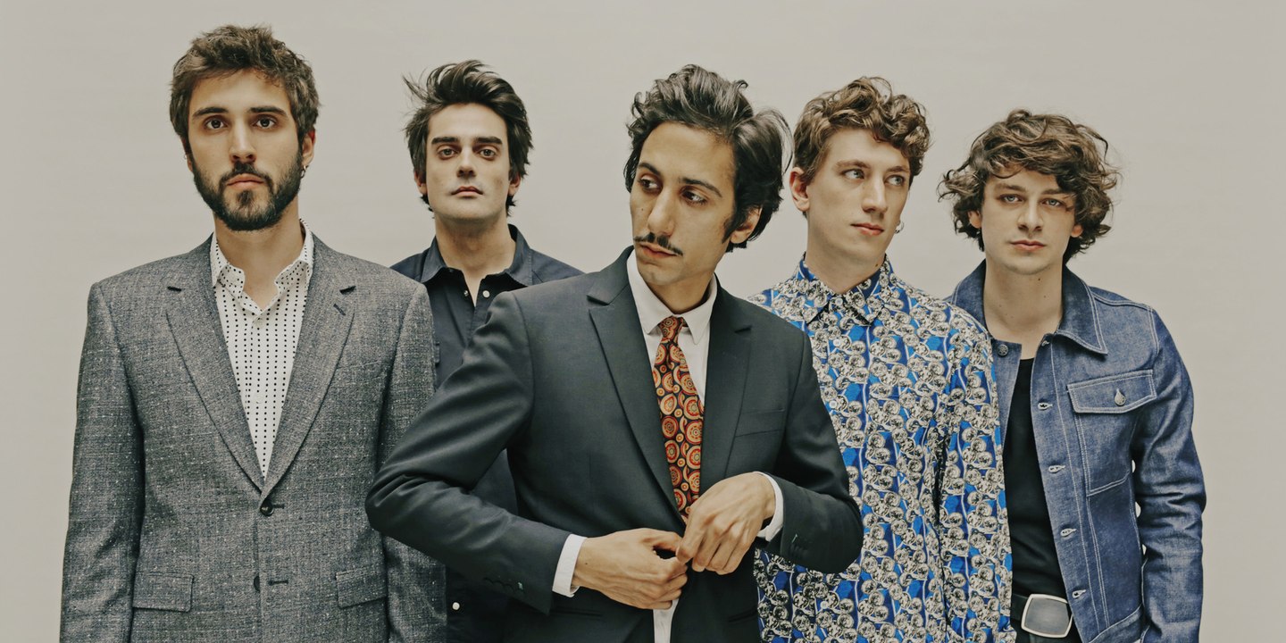 Feu! chatterton: "On mélange nos 5 influences pour créer cette musique hybride" !