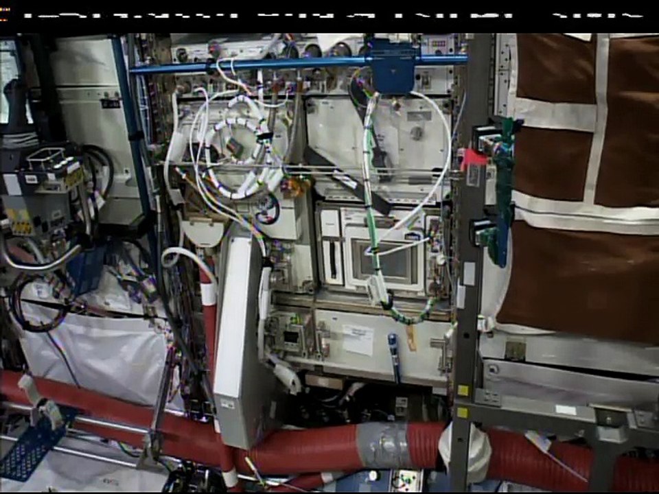 12.07.2016 | #AstroKate working on MD printer removal manufacturing device DL-2