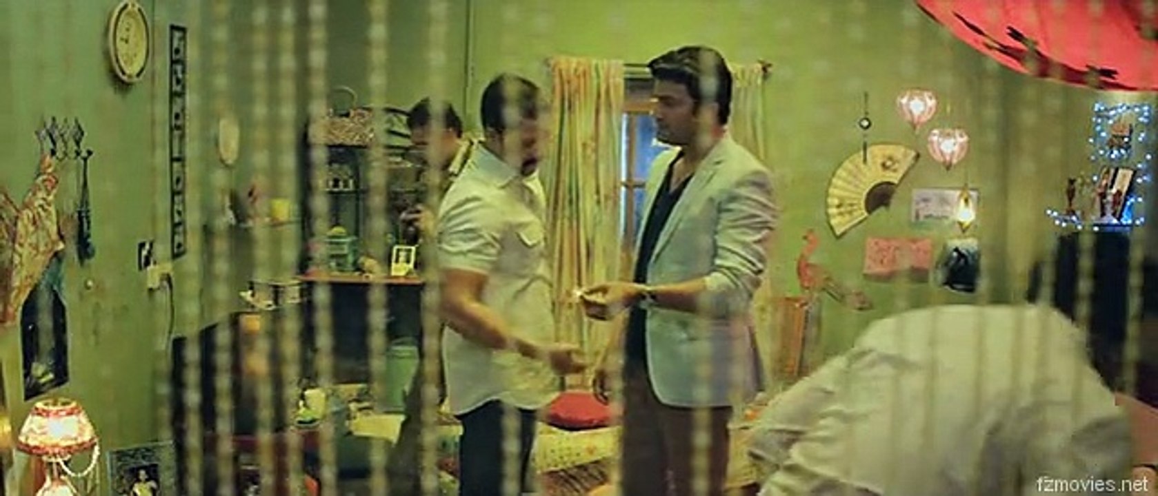 Rocky_Handsome_(2016)_DVDSCR_high_1737