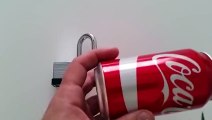 Astuce pour Ouvrir un cadenas avec une canette de Coca