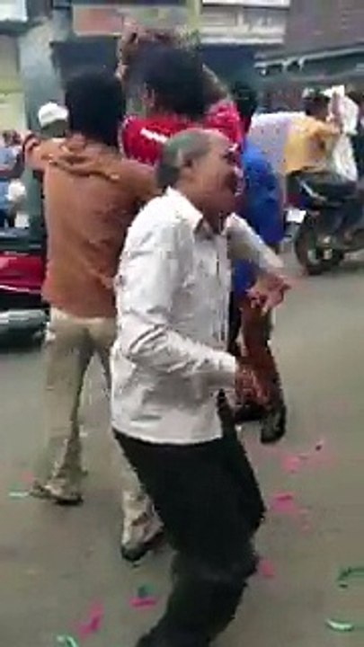 Crazy desi man on bollywood songs