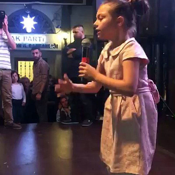 Evra Cora - Bayrak Şiiri