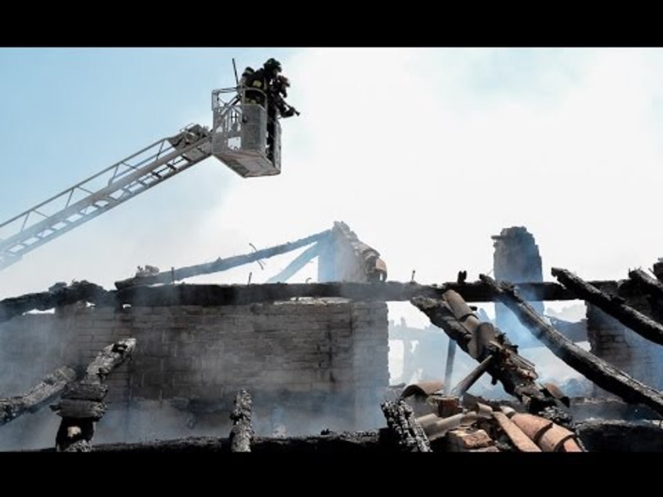 San Pietro in Casale (BO) - Casolare in fiamme, tre persone in ospedale (22.08.16)