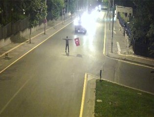 Darbecilerin 5 Zırhlı Aracına Tek Başına Direndi