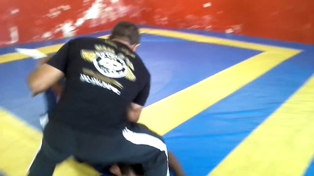 KRAV MAGA KMF-AC EFFICIENT KRAV MAGA SYSTEM - WORLDWIDE INSTRUCTORS