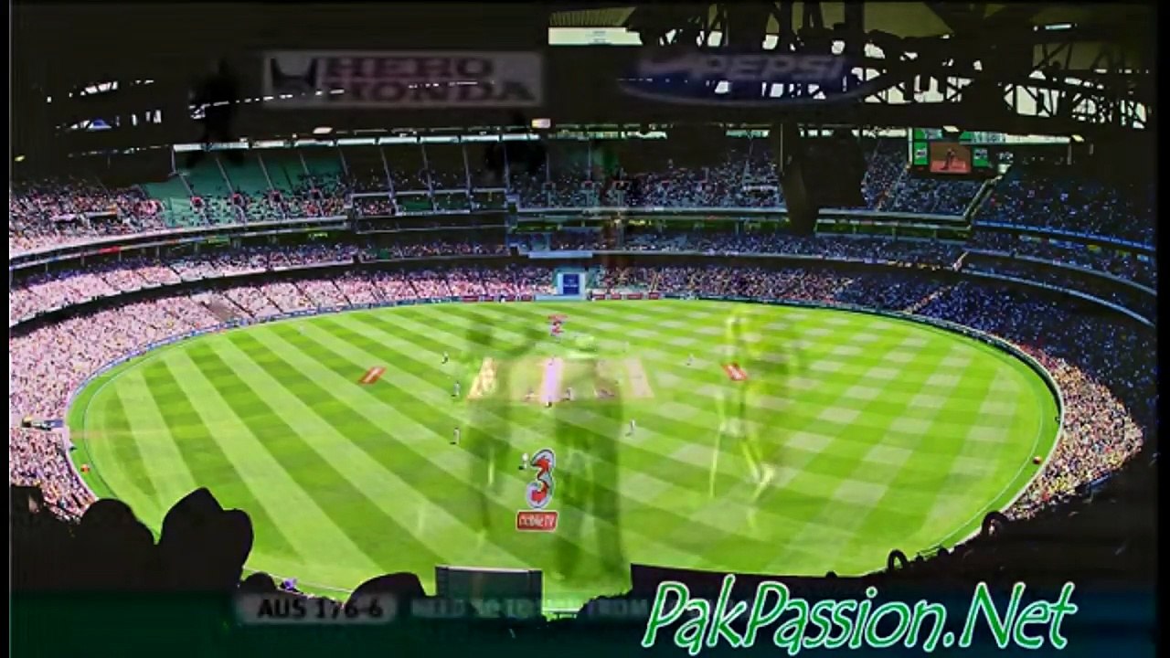 Mohammad Asif Magic Ball to Cameron White
