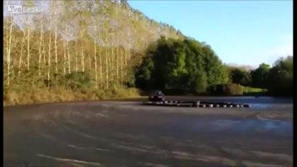 Session de drifting qui tourne mal... Dingue