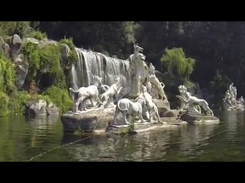 Caserta - Furto di biciclette e alla buvette nella Reggia (20.08.16)
