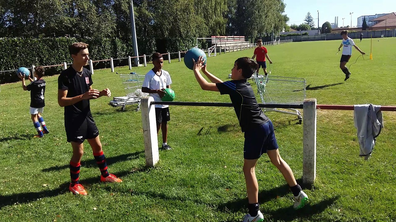 Nos U15 en plein travail physique