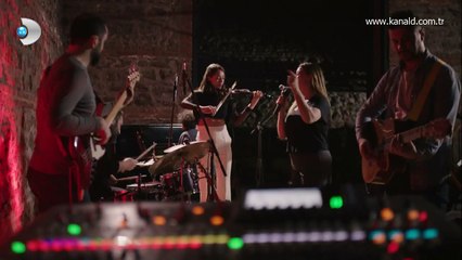 Su'ya sürpriz teklif!